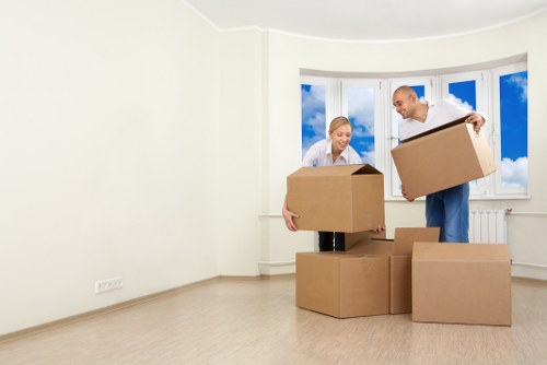Unpacking assistance for a Brompton flat or office