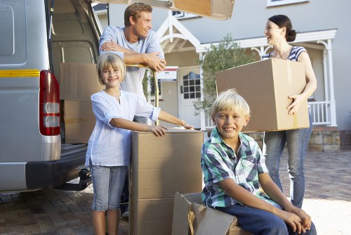 Careful moving service for flats and homes in Brompton