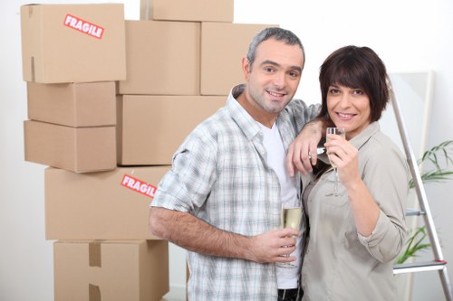 Packing and loading support for a home move in Brompton